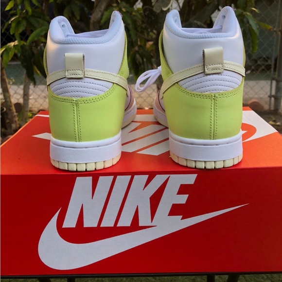 Nike Dunk High “Cashmere” Size 6.5 Women’s - Picture 6 of 10